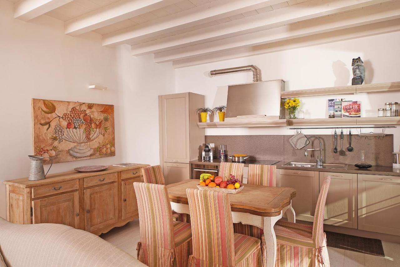 Resort Caesar C4 Sirmione - Gardagate Екстер'єр фото