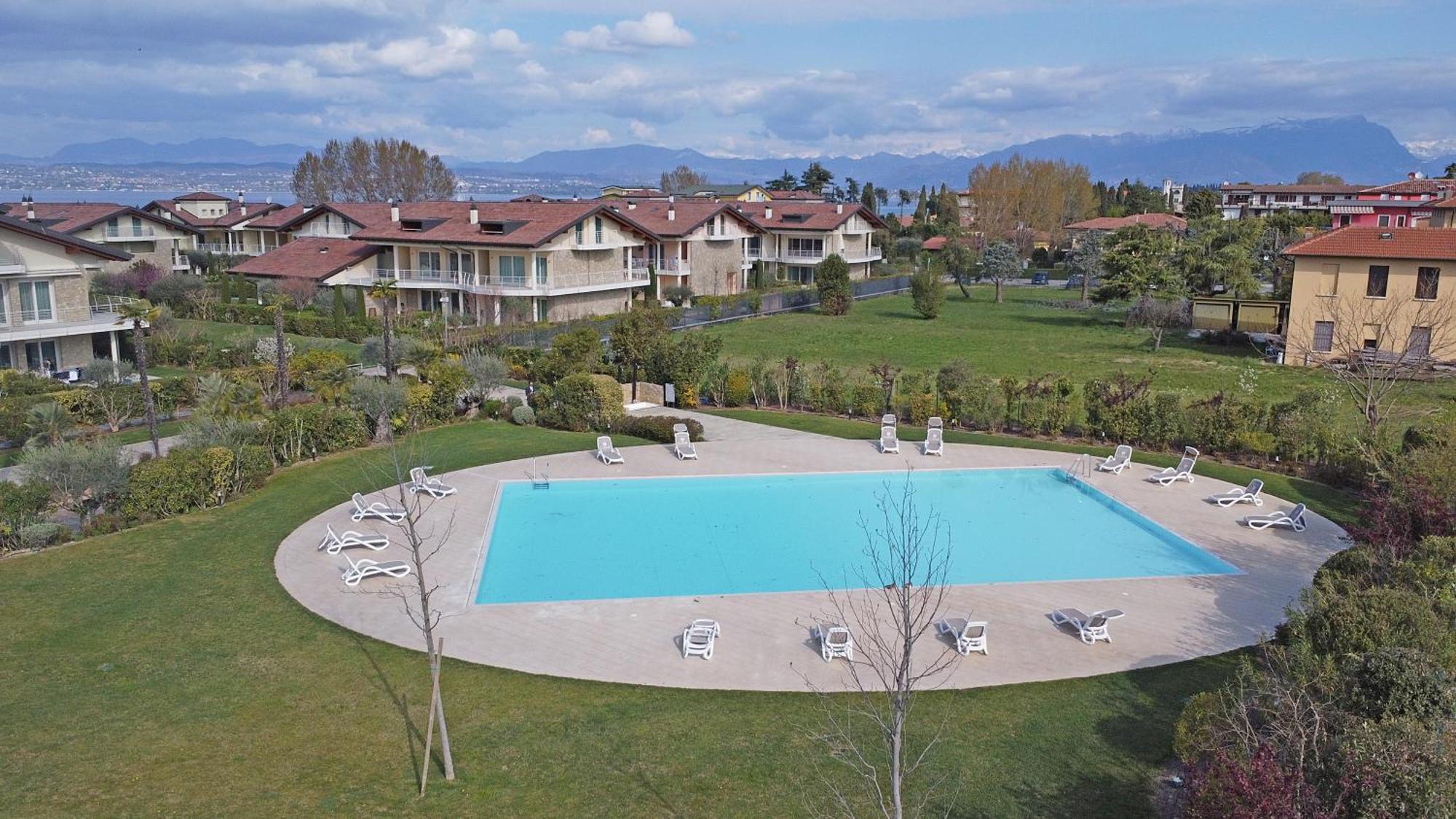 Resort Caesar C4 Sirmione - Gardagate Екстер'єр фото