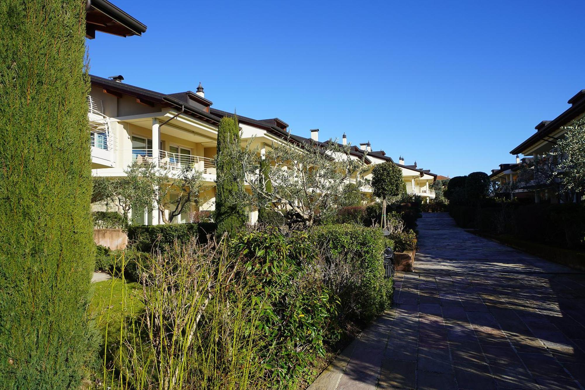 Resort Caesar C4 Sirmione - Gardagate Екстер'єр фото